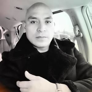 Meet your Posher, Roberto